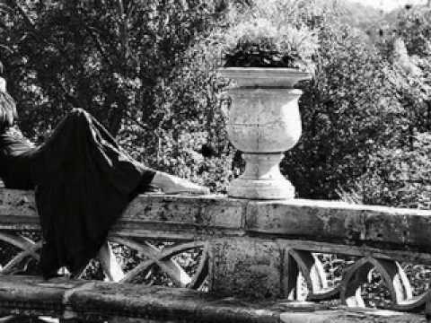 Different Stars - Trespassers William (With Lyrics)