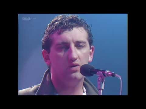 Jimmy Nail - Love Don't Live Here Anymore (TOTP 1985)