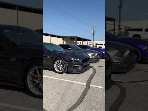 The DHP1 wheels looks PERFECT on these Mustangs! #latemodelresto #shorts