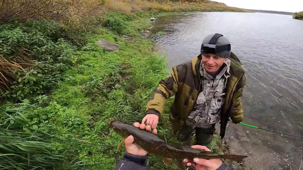 летняя рыбалка на реке тура видео