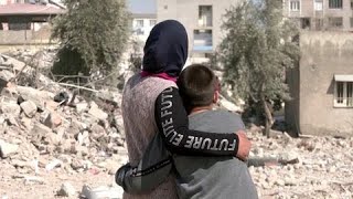 Maand na aardbeving pakt familie Arslan de draad weer op