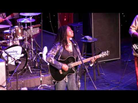 Ruthie Foster LRBC 2010 