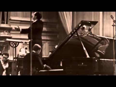 Rodion Shchedrin plays Shchedrin Piano Concerto no. 1 - video 1975