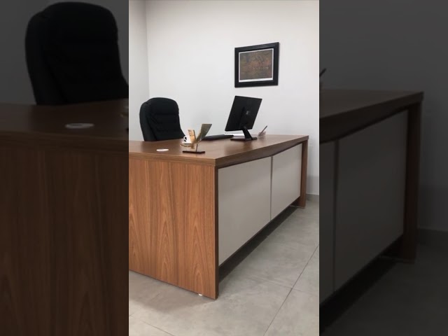 Mesa Tamburato Chefia 2 Portas 3 Gavetas Freijó/Branco - Artany Móveis