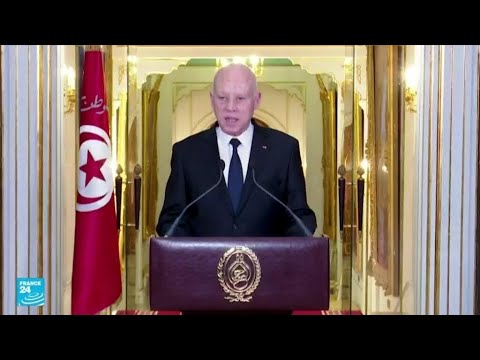 المعارضة تدعو التونسيين للنزول للشارع لاستعادة الديموقراطية وسعيد يؤكد أن 14 يناير ليس تاريخ الثورة