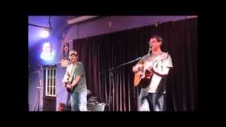 Jamie Livesey and Aaron Audet singing Say Hey @ Jax in Killington, Vermont.