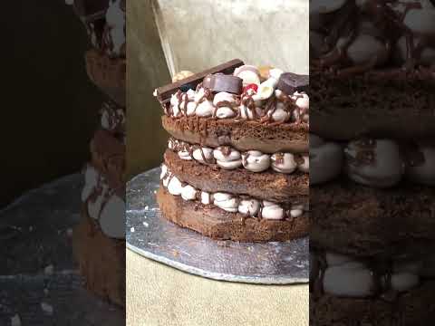 Wait for it🪄🫶🏻🤎🍰 #shorts #shortsfeed #shortsvideo #howto #explore #bts #art #easy #bakery