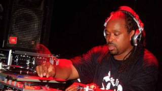 Phoebe One - Get On It (DJ Spinna remix)