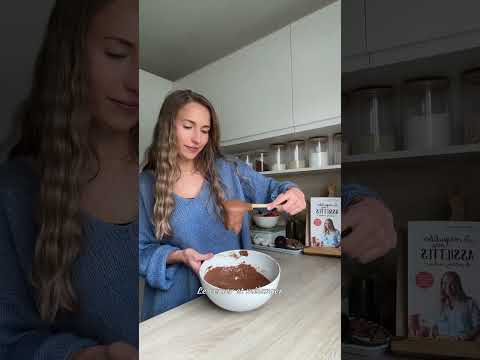 Moelleux chocolat 🍫 le tome 2 de mon livre dispo en précommande en bio 📖 #short #shorts #giniemo