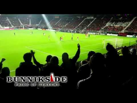 Utrecht supporters tijdens AZ  FC Utrecht 2015-2016