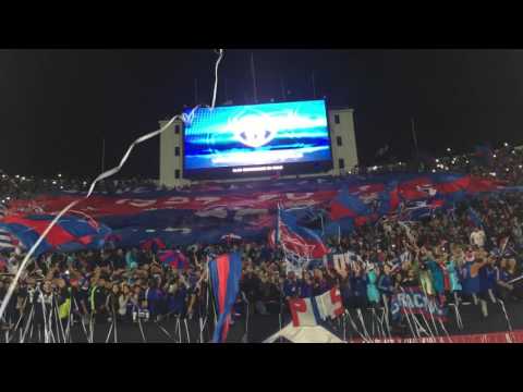 "Los de Abajo - salida vs Corinthians 05/2017" Barra: Los de Abajo • Club: Universidad de Chile - La U • País: Chile