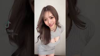 なんちゅうおっぱいしてるんだw