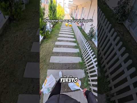 Dünyanın en tuhaf yürüyüş yolu 😂😱 #shorts #viral #motovlog #keşfet #reels #tiktok #fyp #kurye