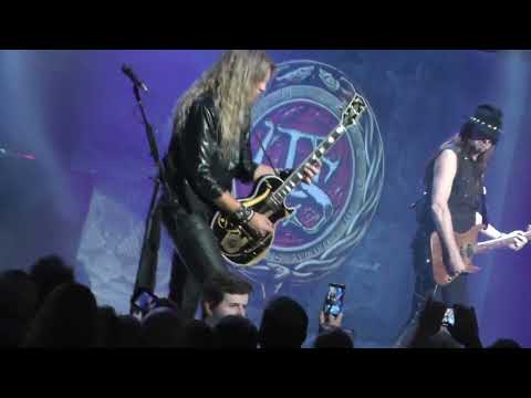 Whitesnake - Guitar Duel: Reb Beach / Joel Hoekstra solo - live 6/16/18 (5) SPAC, Saratoga SpringsNY