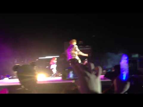 SMTBKK 121125 dj got us falling in love again