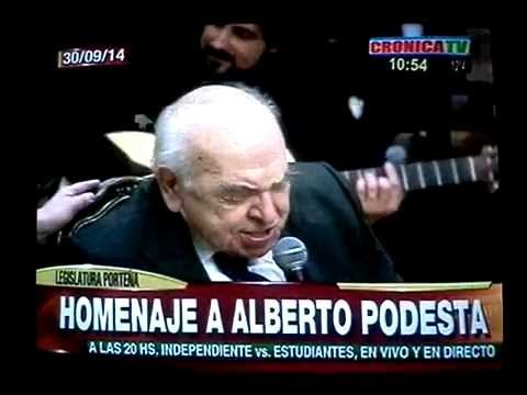 Alberto Podestá junto a Las Bordonas en la Legislatura Porteña