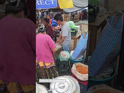 Carne con Chile de Venta en el mercado de #SantaCruzVerapaz #AltaVerapaz #Guatemala