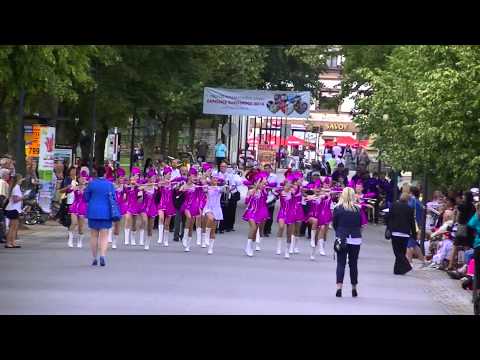 Arabelky Holešov - pochodové defilé MČR 2014