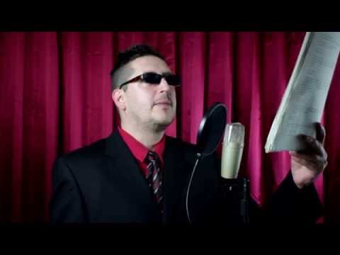 Kultvicc 13 - A Titanic fedélzetén elegáns hölgy kávézik