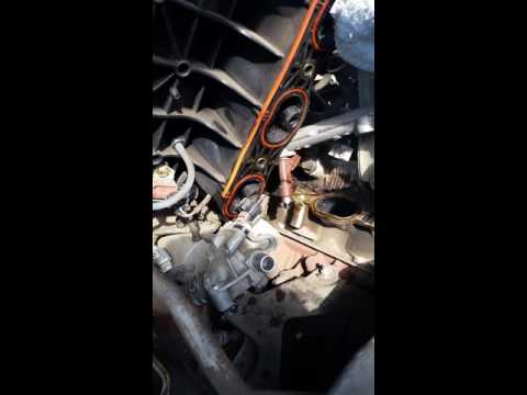 Secondary air injection pump Lexus gx470 & toyota  code p2445 video 1