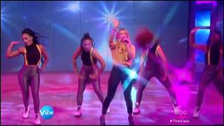 Hilary Duff performs Sparks on The View