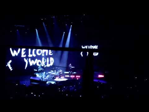 DEPECHE MODE -  Welcome to my World -  Montpellier 21.01.2014