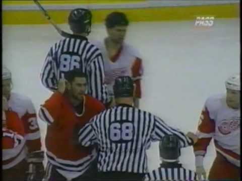 Greatest hockey sucker punch EVER - MUST SEE