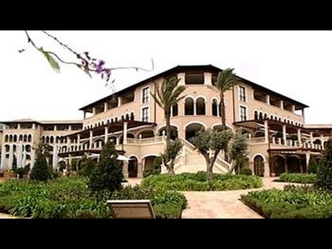 Spectacular spas: Soothing sea water bath in Spain