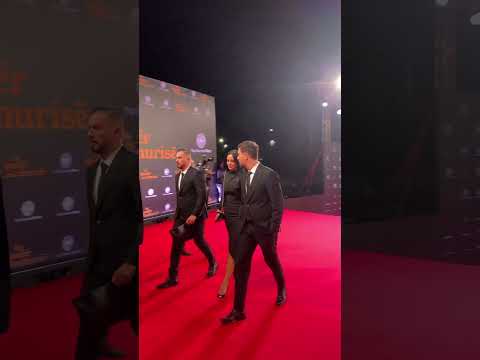 Bora Zemani dhe Donald Veshaj mbërrijnë në Tapetin e Kuq