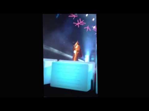 Ylvis - The Fox - Live- The Big Jingle