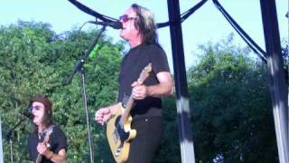Todd Rundgren - Bleeding (Rock n' Resort 7-16-10).mpg