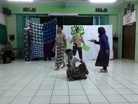 TEATER 12 MIPA 4 2018 SMAN 4 BEKASI - BULE JAKSEL NYURI DOMBA