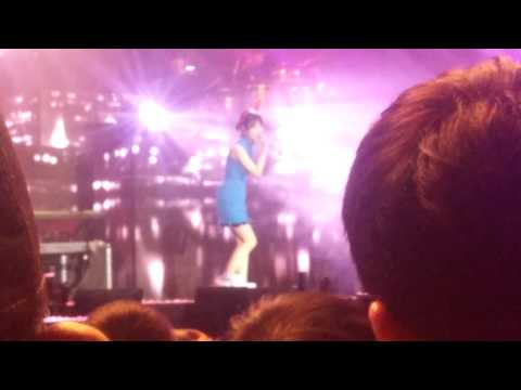 161216 IU Concert 24 Steps in HK - Friday + Let it Snow