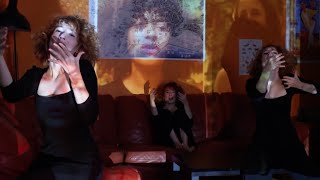 La jeune fille aux cheveux blancs (cover chansigne) - Camille