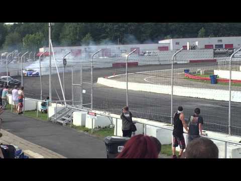 Brad Carlton vs Francis Tassé Formula Drift Canada Autodrome St-Eustache #DirtDrop #ClutchKick #RX7