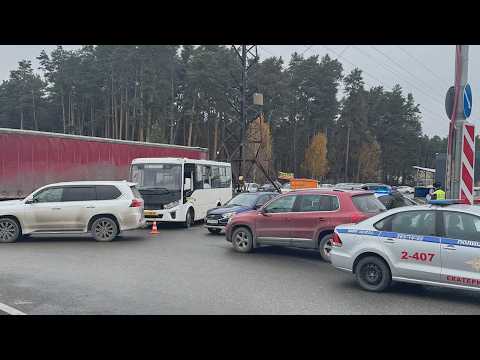 Бешеная маршрутка налетела на фуру