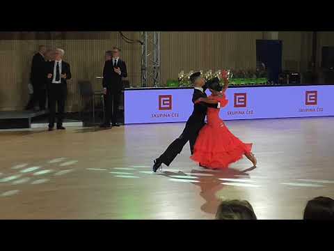 010 Jakub Brück - Anna Riebauerová /MČR T10 2018/ Kojetín/ Mládež/ 1.kolo/ Waltz