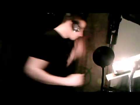 paul psr ryder - mixing minimal techno on livestream @ freedomproject Huddersfield 2012