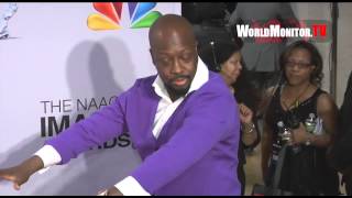 Wyclef Jean doing some serious Backflips backstage at 44th NAACP Image Awards