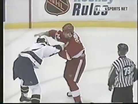Brendan Shanahan vs Garnet Exelby