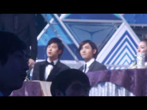 111229 SBS GayoTVXQ  stage side