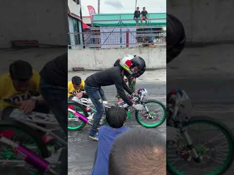 dragbike Thailand...motornya Sangat istimewa dan suaranya kejam