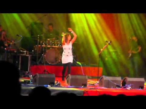 Aneta Langerová - Dokola (Znojemské historické vinobraní 2011)