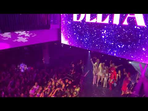 Delta Goodrem Poof Doof Close and Bows