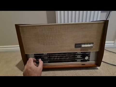 Ekco U-428 1963 Valve radio