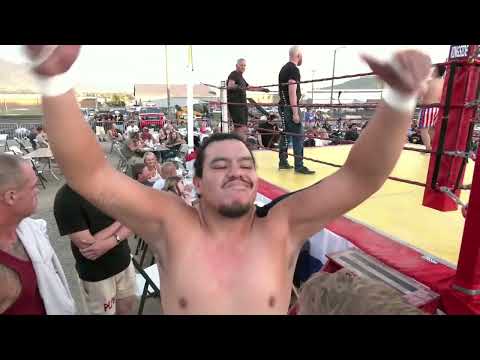 Oscar Martinez VS Reuben Roundstone