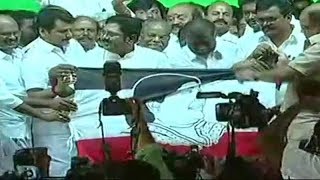 TTV Dhinakaran in Madurai launches party symbol an