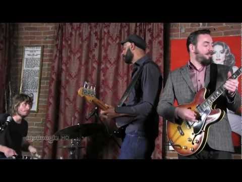 THE NEW MASTERSOUNDS - Mission Creep - stripped down MoBoogie Loft Session