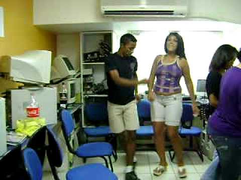 Os ousados e sua dançarina