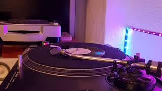 Carly Simon - Itsy Bitsy Spider (Famous Chapell) - Request for Luigi&#39;s World - Arista - 1986 - 7&quot;